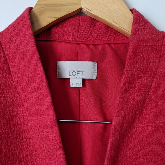 LOFT Raspberry Pink Red Textured Collarless Long Sleeve Blazer Jacket Size 6 - Picture 2 of 11